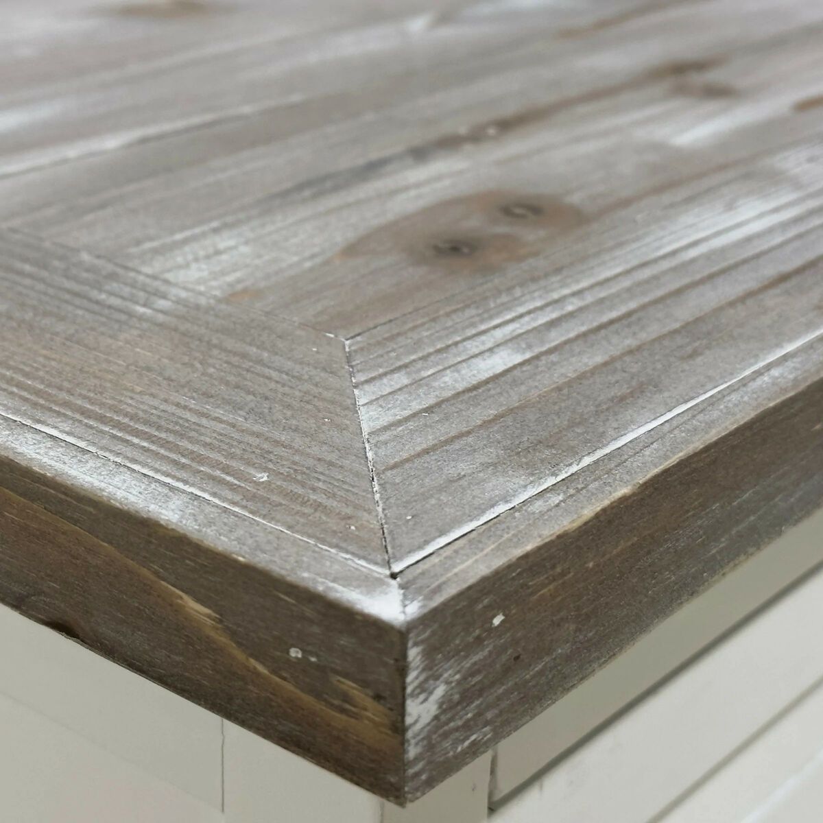 huonekaluliikevehvilainen