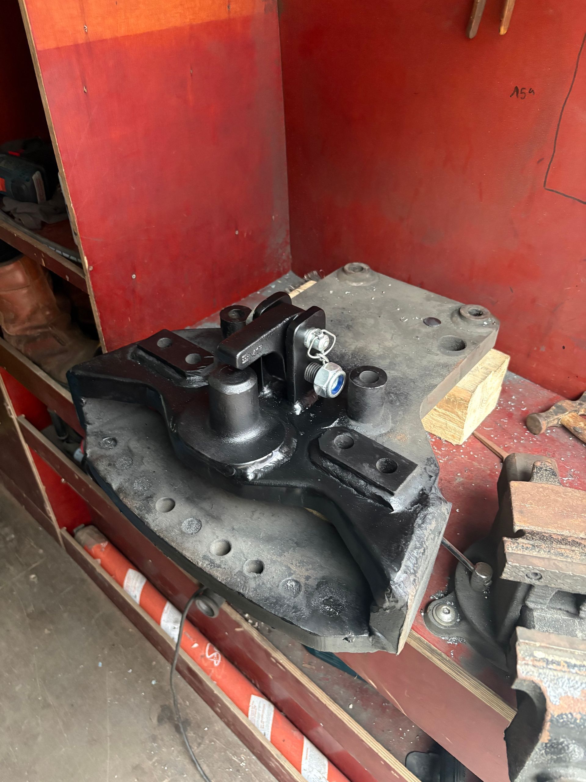 Plateau de coupe vert cassé.