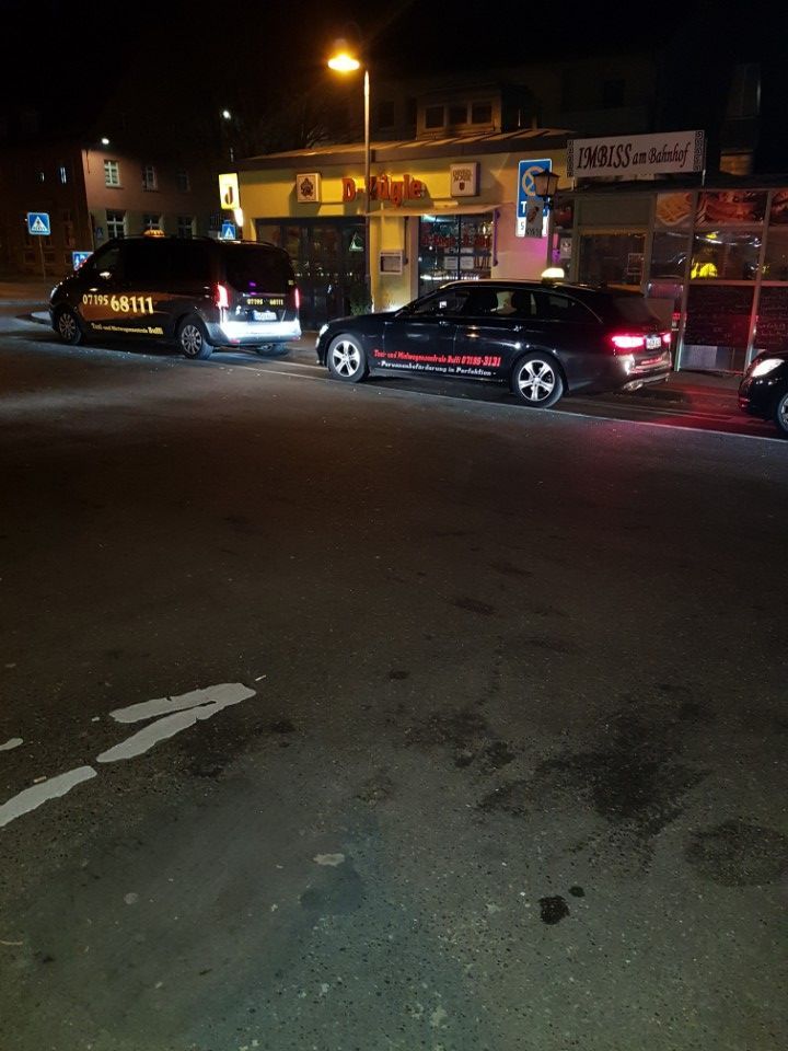 Taxi- und Mietwagenzentrale Buffi Sabine und Andreas Rost GbR wartet auf Gäste