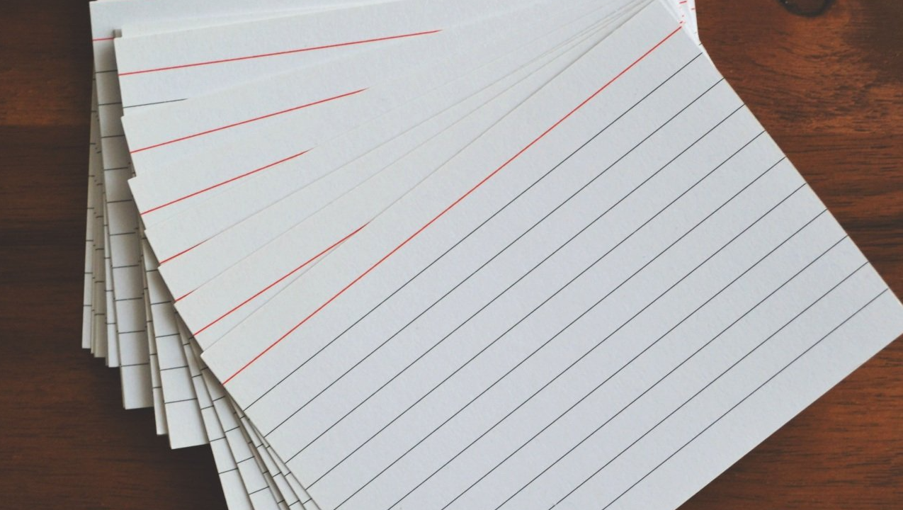Tas de feuilles de papier pour écrire
