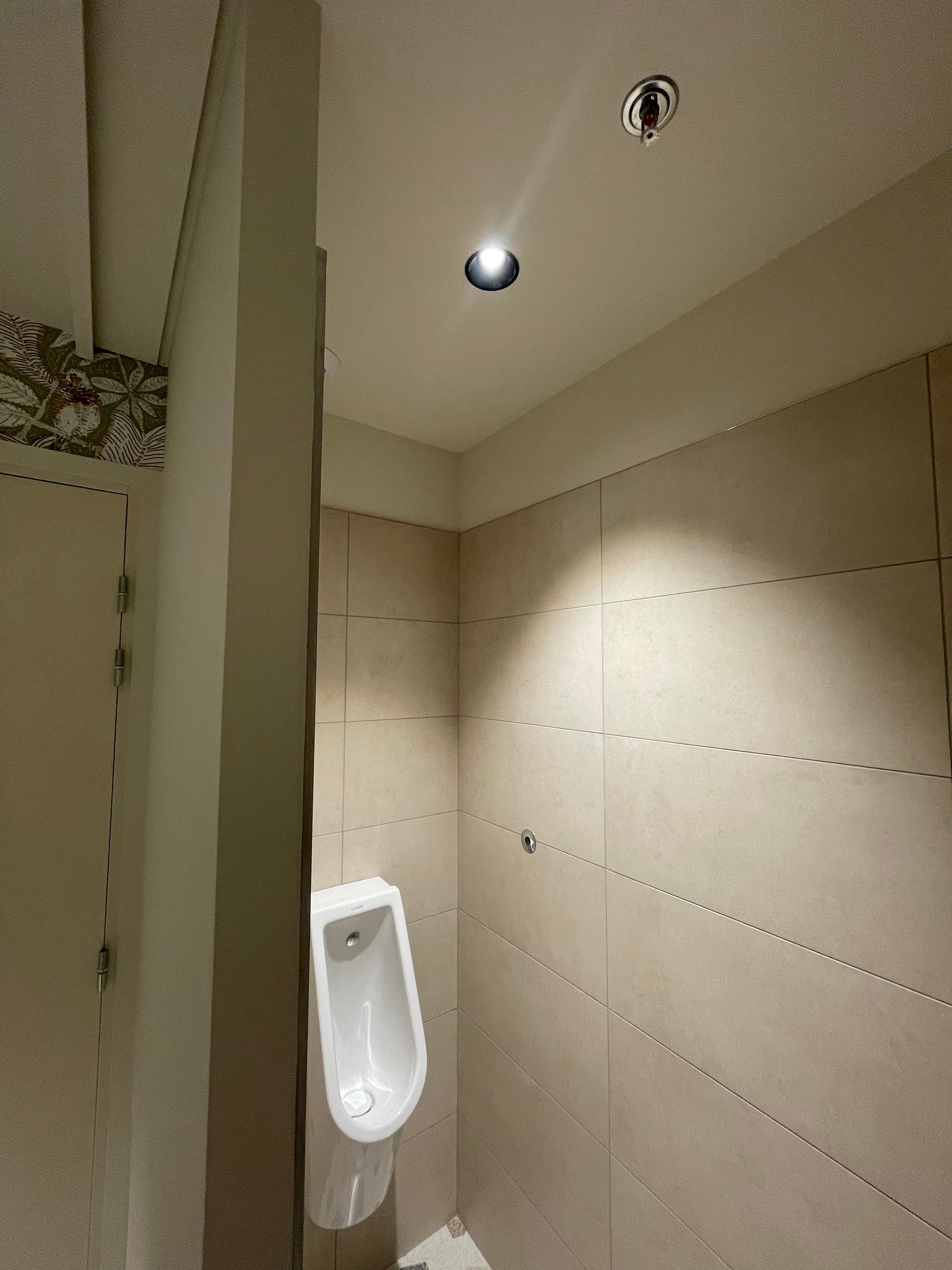 Éclairage dans des sanitaires