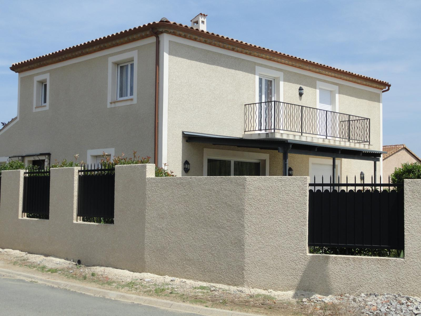 Façade crépi maison à étage