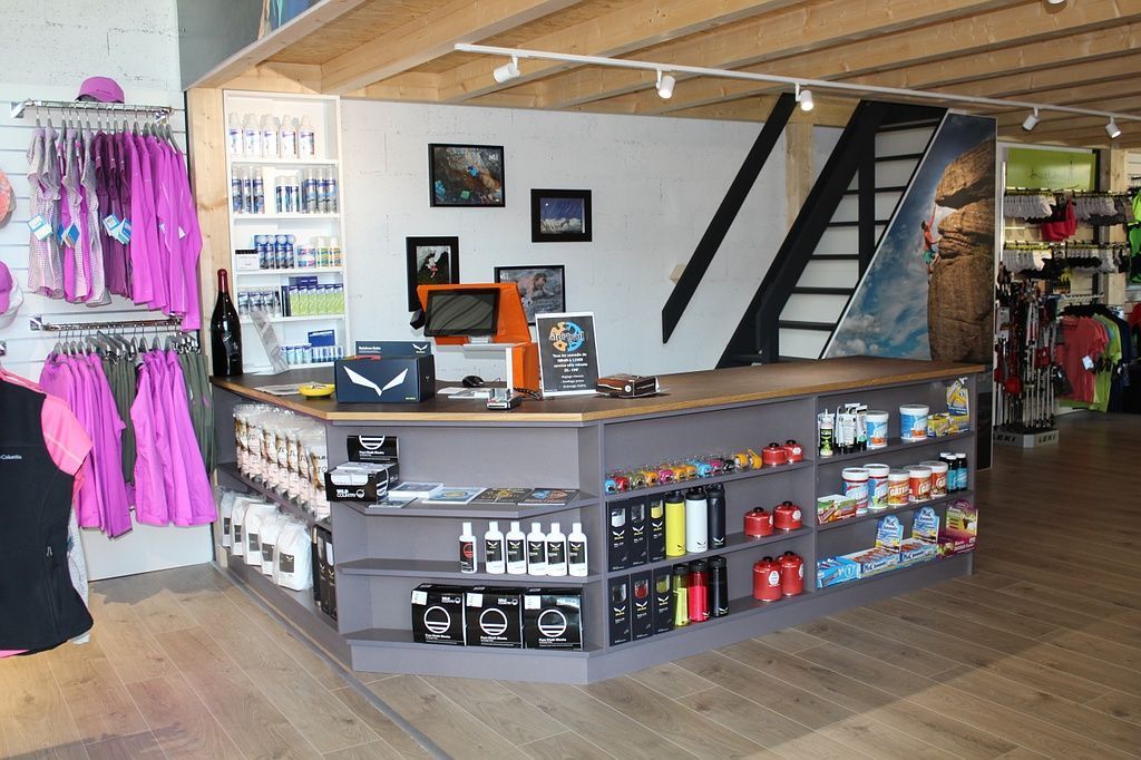 Comptoir de magasin - Jossevel & Fils - Puidoux