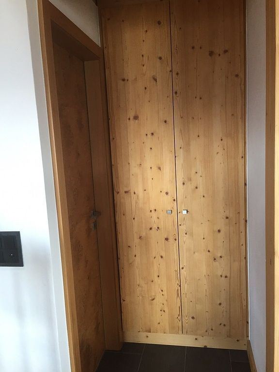 Porte et armoire - Jossevel & Fils - Puidoux