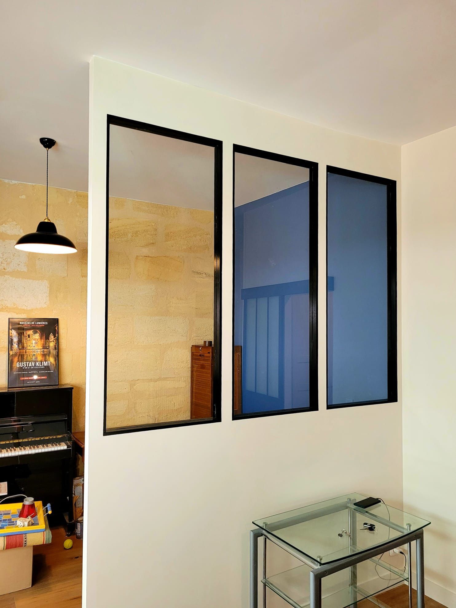 Cloison vitrée style industriel pour séparer les espaces