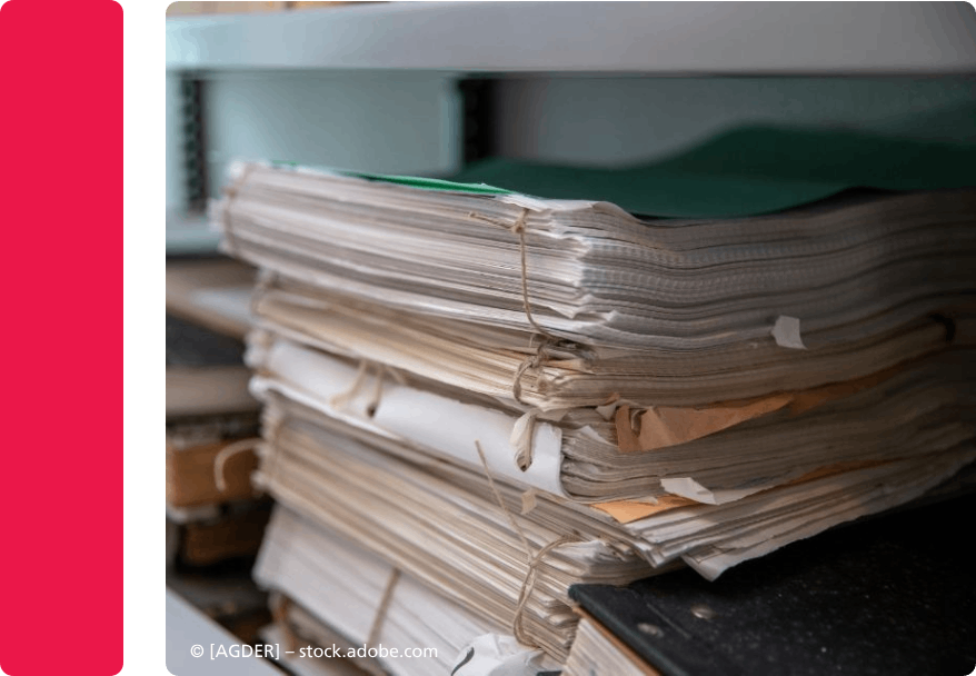 Papierstapel der EPA DIRECT GmbH