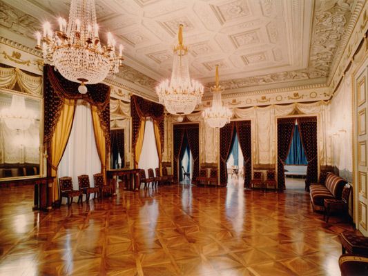 lieux publics / hôtels particuliers - JWY Nyffeler