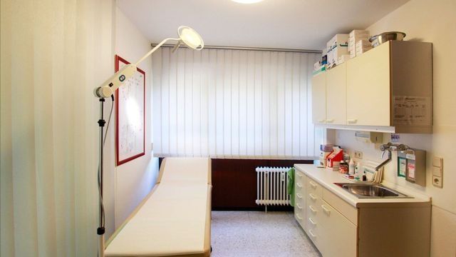 Praxis Dr. med. Rita Backes - Geriatrie Facharzt für Allgemeinmedizin