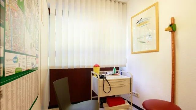 Praxis Dr. med. Rita Backes - Geriatrie Facharzt für Allgemeinmedizin