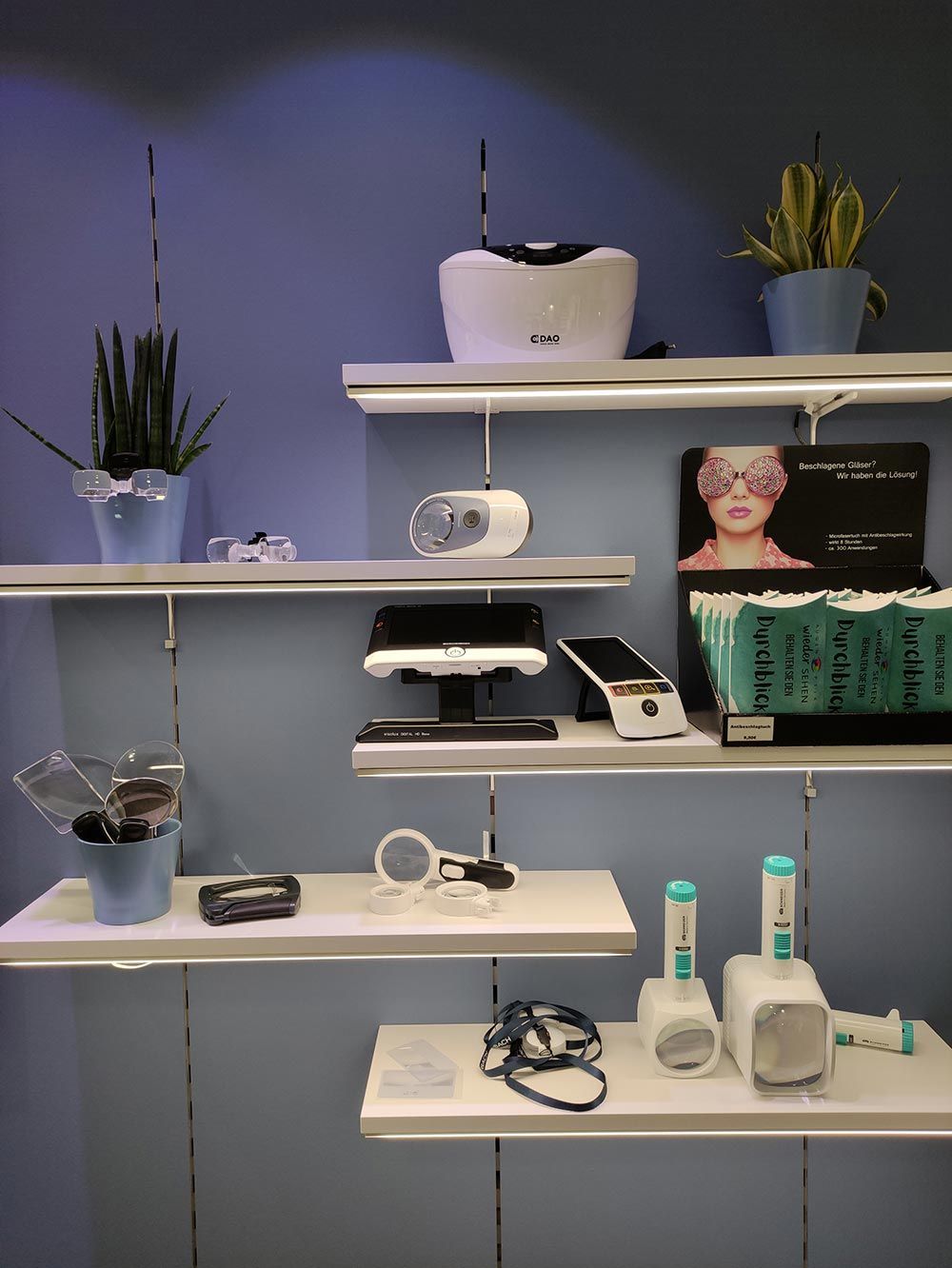 Augenoptik Wiedersehen, Bad Brückenau, Sport, Sonnen, Arbeitsschutz, Kontaktlinsen, Führerscheinsehtest, Sehstärke, Fachpersonal, Brillenfassung, Brillenglas, Beratung, Brillenreparatur, Fertigung, Meisterwerkstatt,