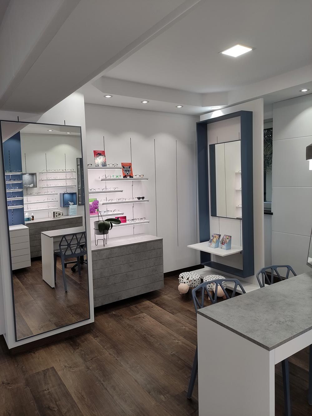 Augenoptik Wiedersehen, Bad Brückenau, Sport, Sonnen, Arbeitsschutz, Kontaktlinsen, Führerscheinsehtest, Sehstärke, Fachpersonal, Brillenfassung, Brillenglas, Beratung, Brillenreparatur, Fertigung, Meisterwerkstatt,