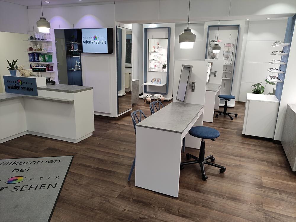 Augenoptik Wiedersehen, Bad Brückenau, Sport, Sonnen, Arbeitsschutz, Kontaktlinsen, Führerscheinsehtest, Sehstärke, Fachpersonal, Brillenfassung, Brillenglas, Beratung, Brillenreparatur, Fertigung, Meisterwerkstatt,