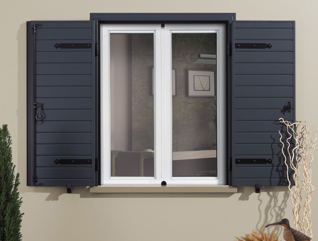 Volets à battants en PVC