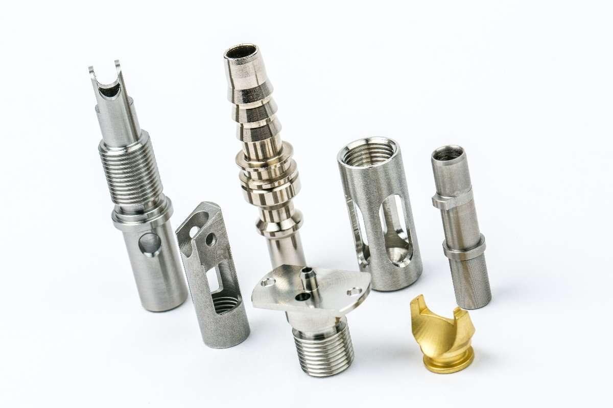 Pièces détachées à usinage complexe