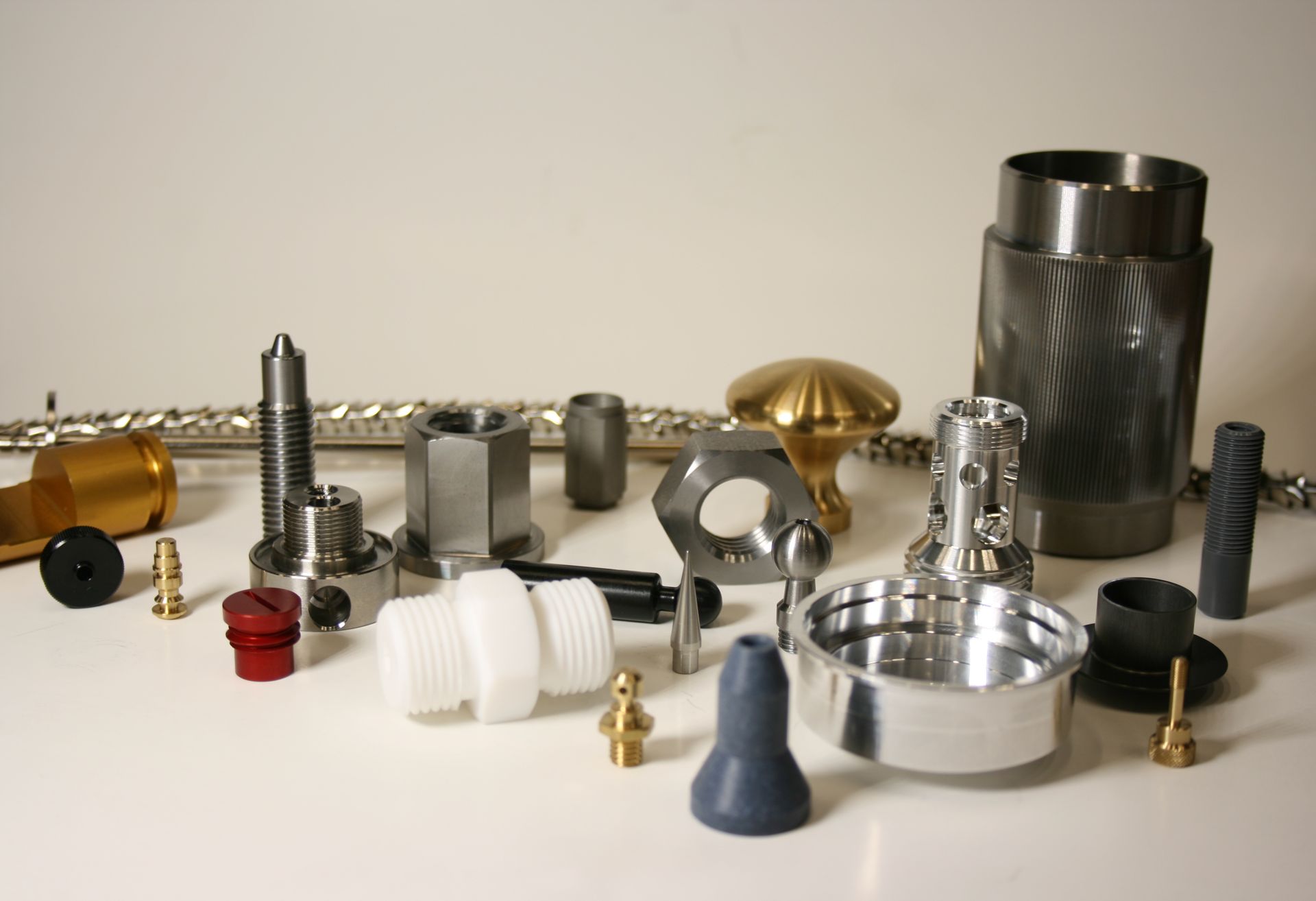 Jeux de cames posées sur une table