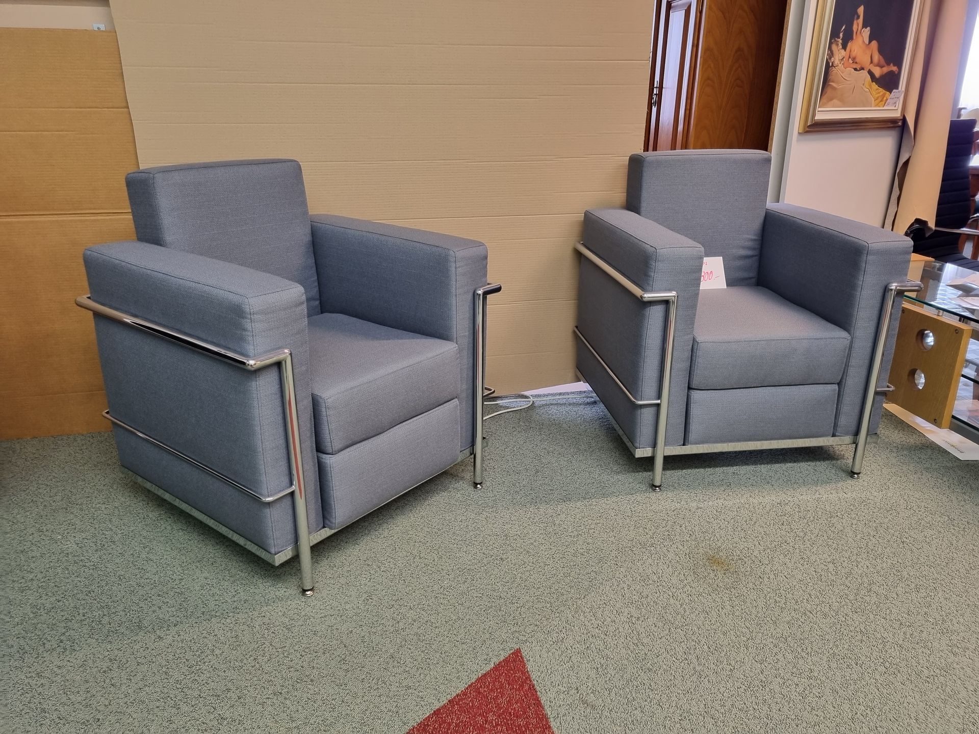 Fauteuil avec châssis chromé 