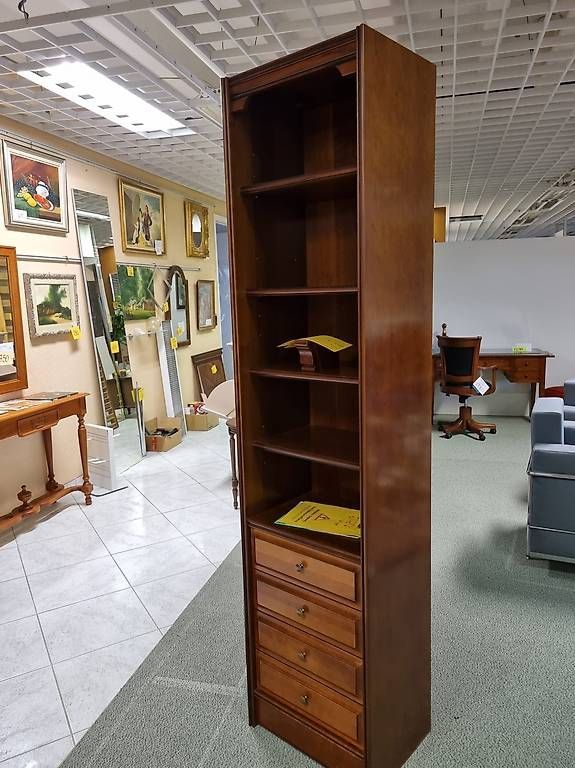 Etagère avec tiroirs