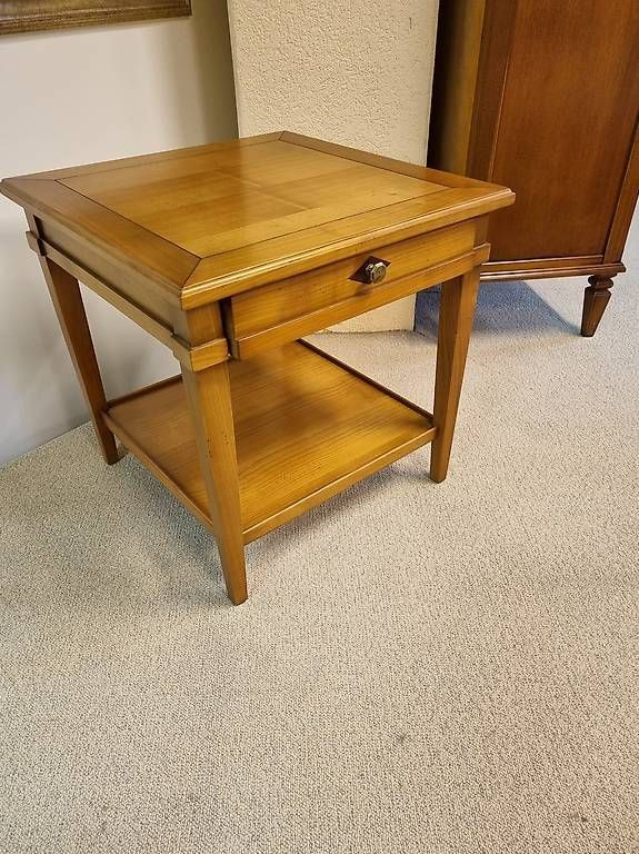 Bout de  Canapé style directoire