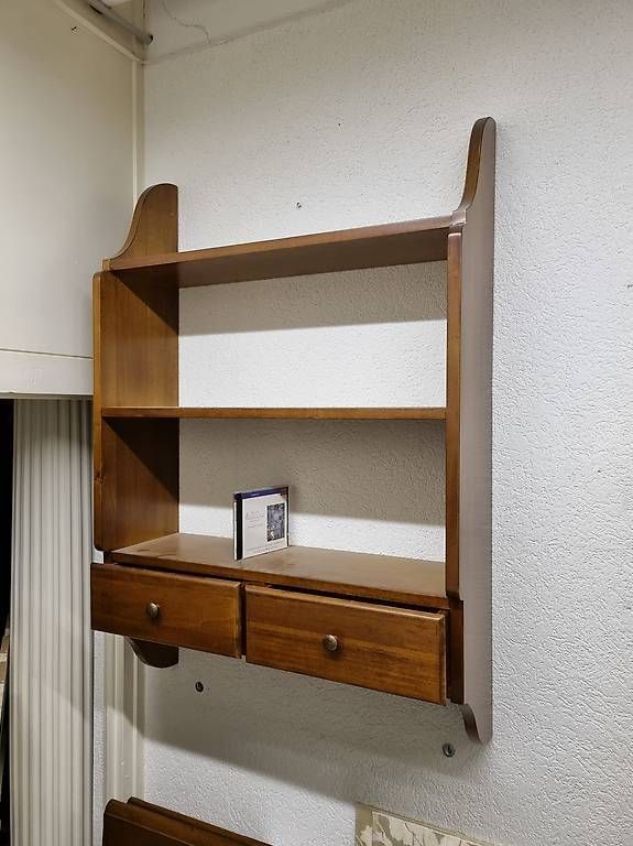 Etagère à suspendre 