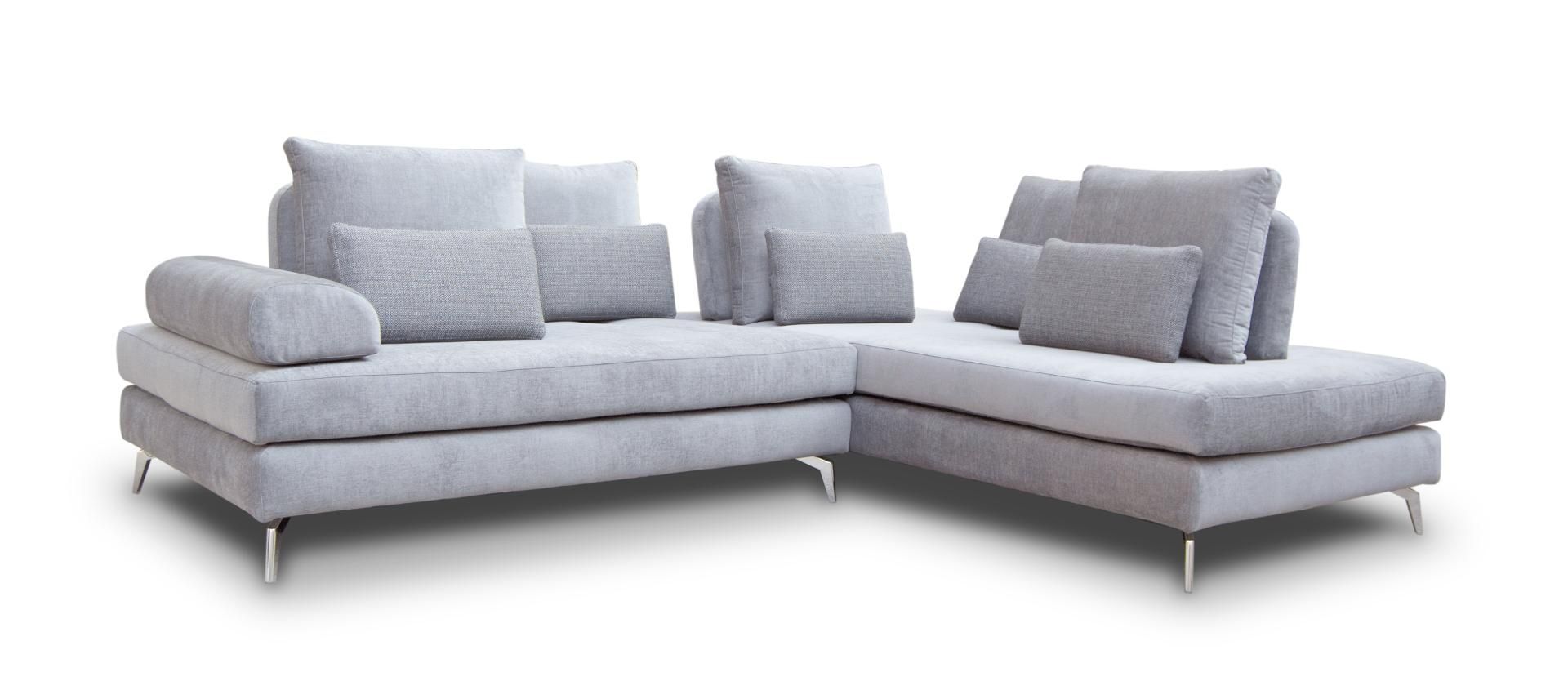 Canapé d'angle avec méridienne. Dossiers réglables en profondeur.