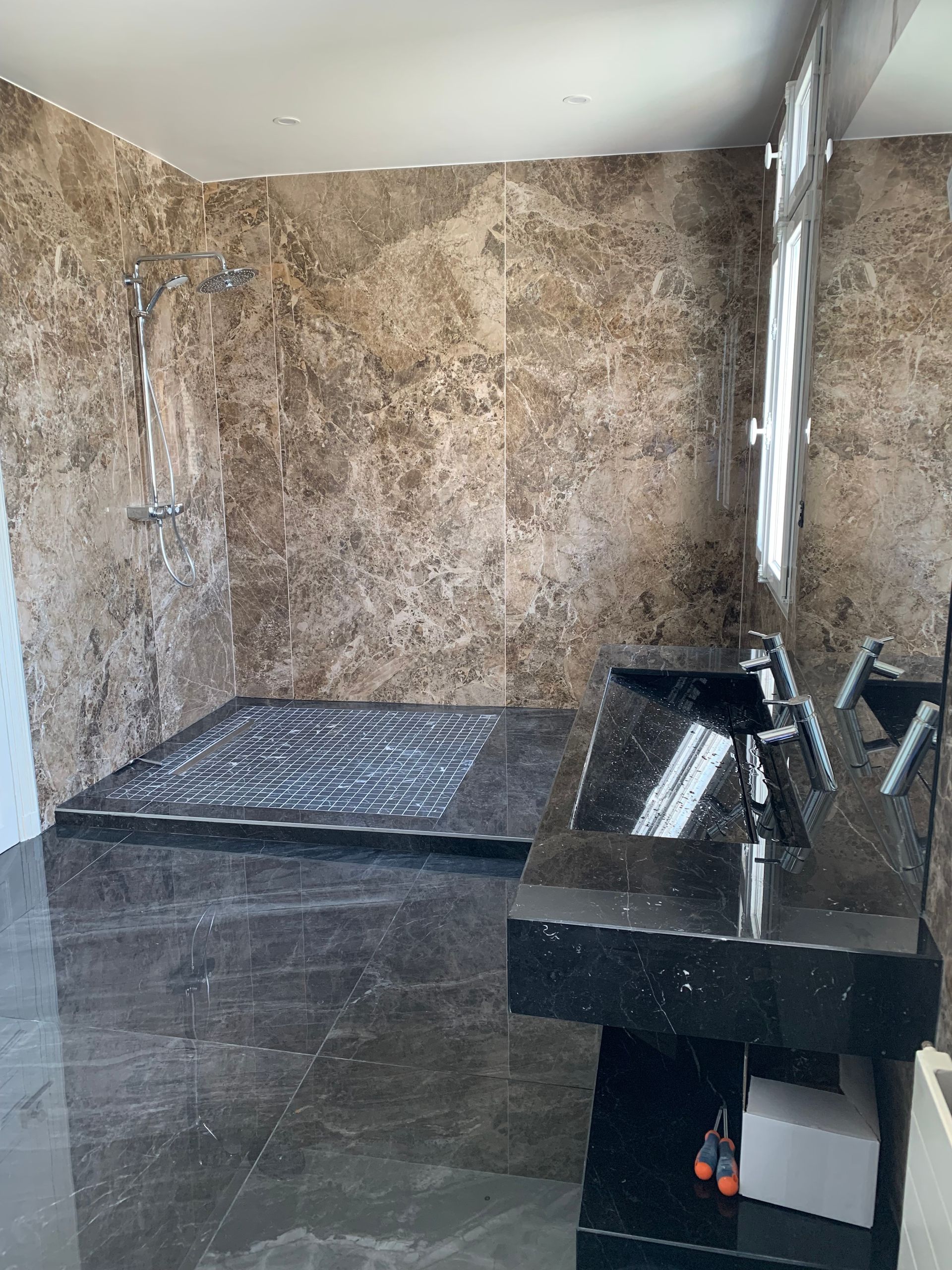 Douche à l'italienne