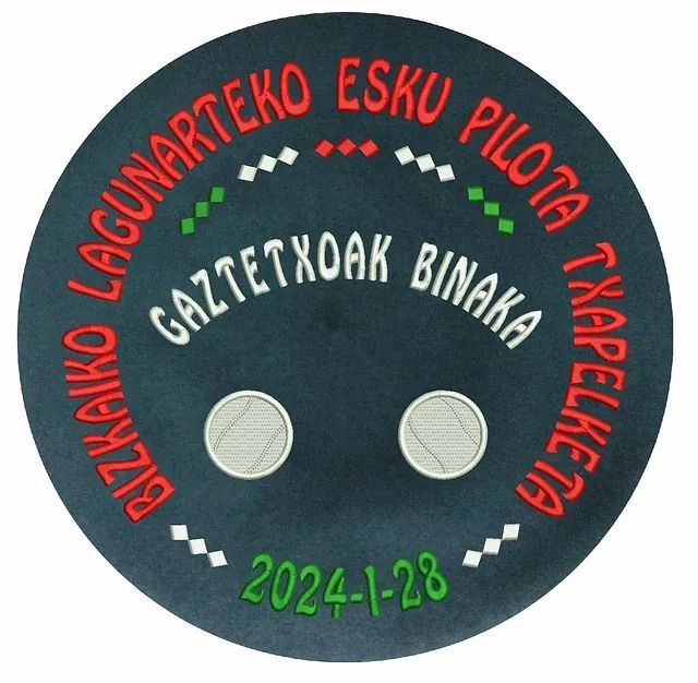 Un círculo negro que dice balonmano amistoso jóvenes en parejas