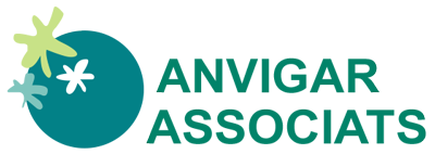 El logotipo de Anvigor Associates tiene un círculo verde con una estrella en el medio.