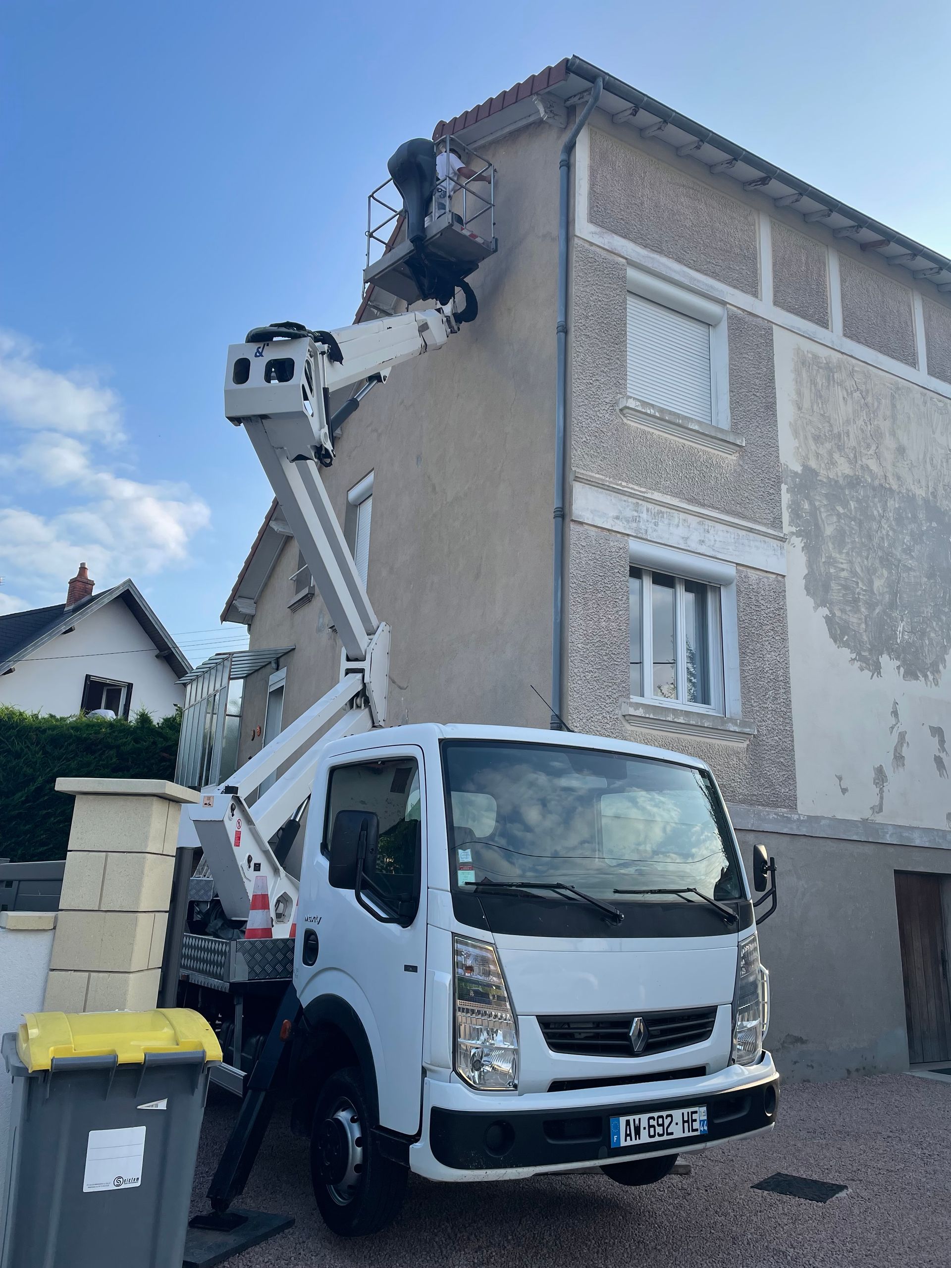 Ravalement de la façade d'une maison