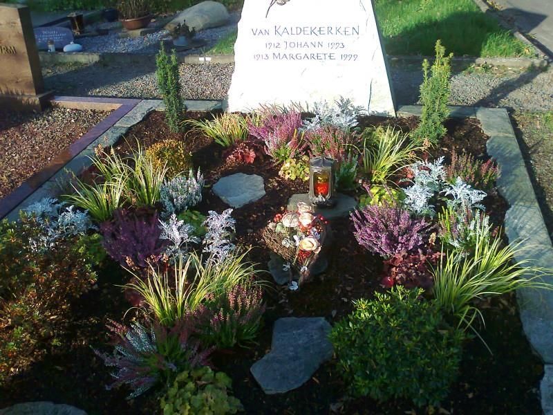Blumen Krumme: Grabpflege
