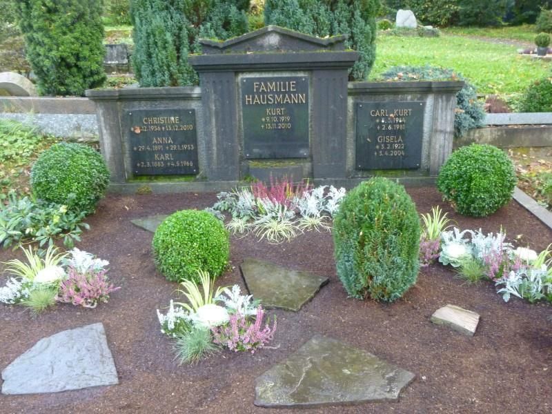 Blumen Krumme: Grabpflege