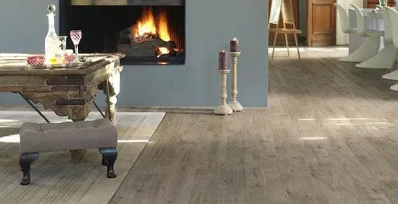 Pose de parquet stratifié