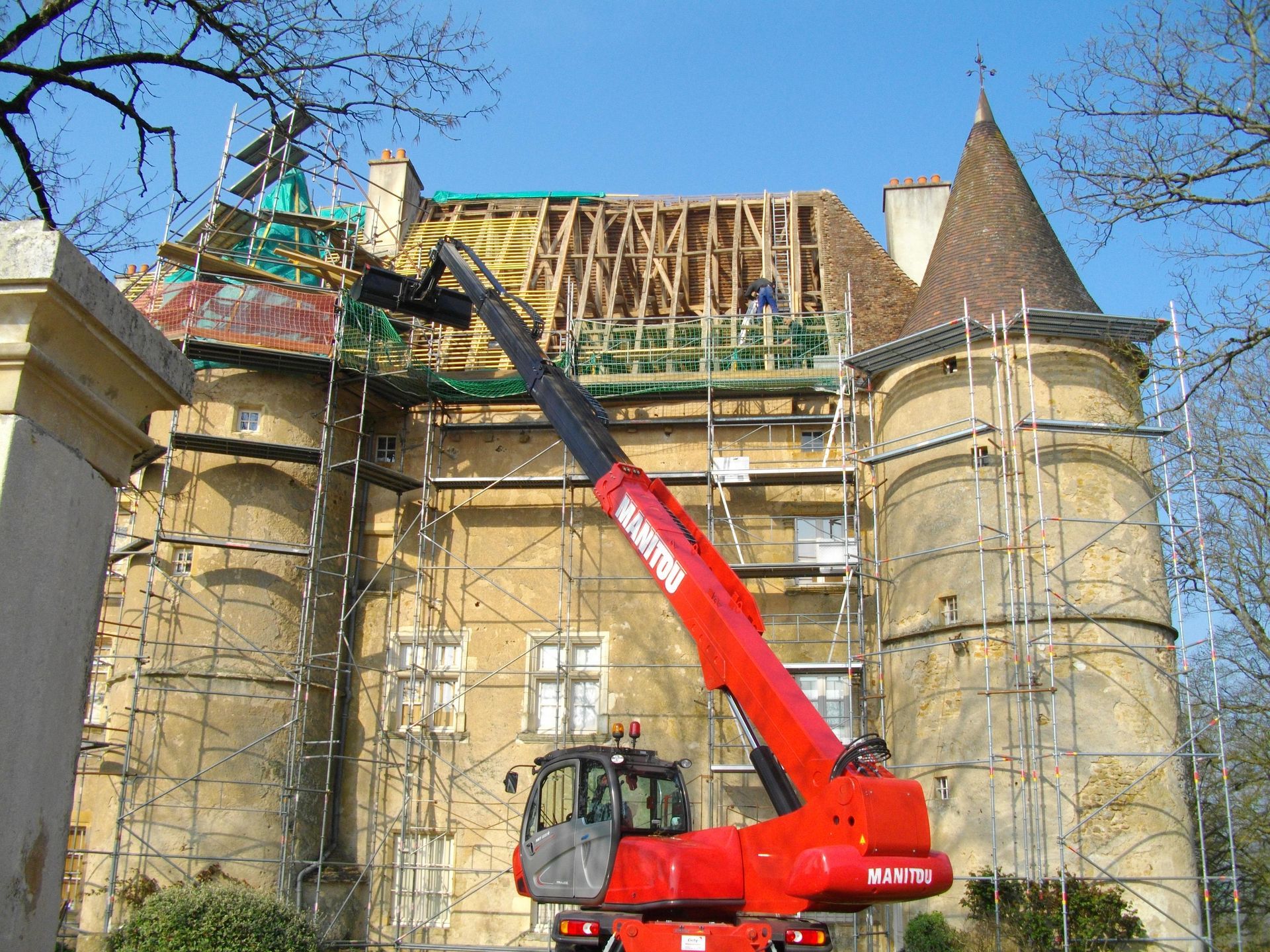 Toiture de château en travaux