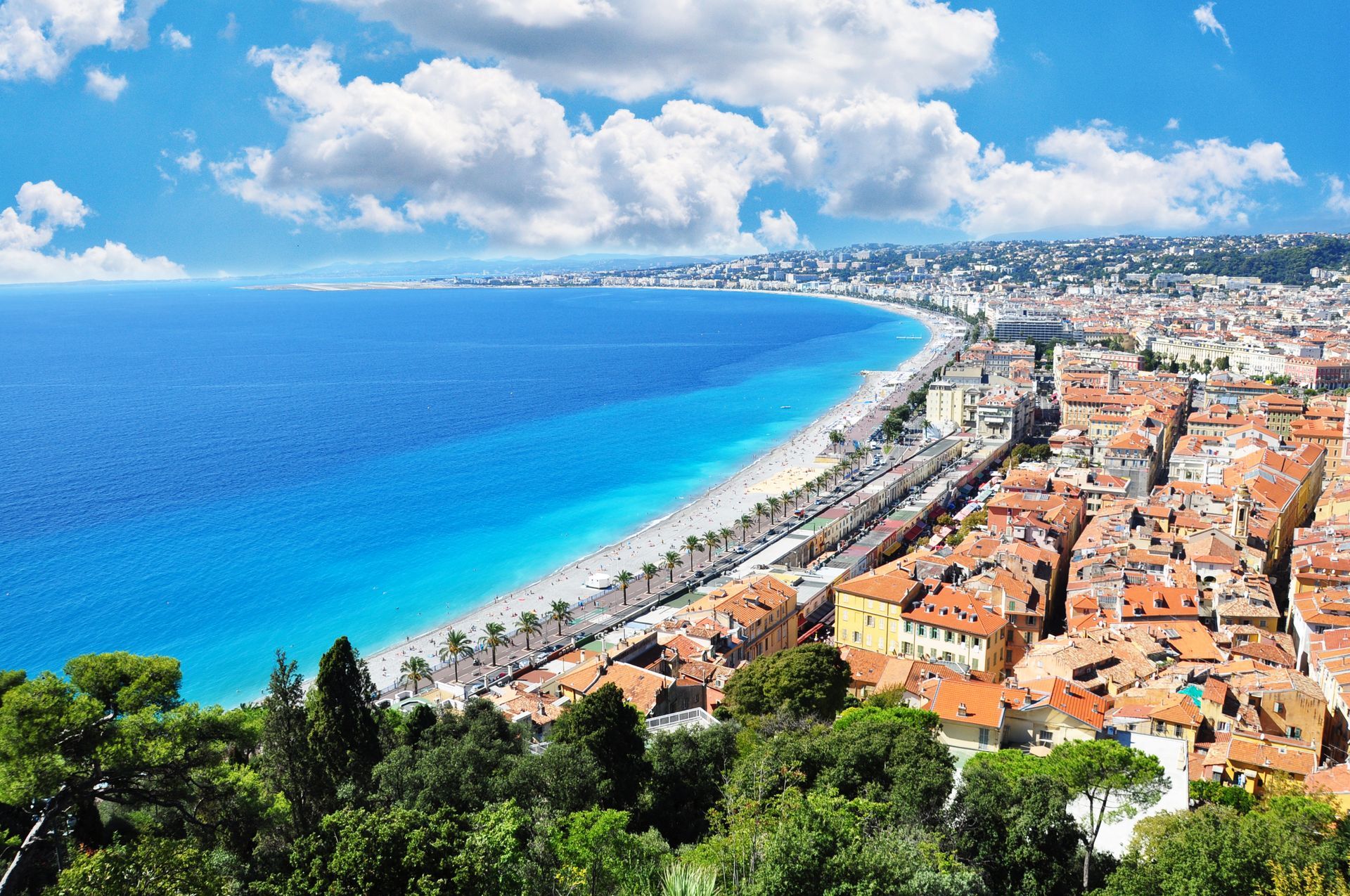 Vue aérienne du bord de mer de la ville de Nice