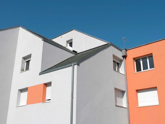 Rénovation de façade et isolation périphérique à La Chaux-de-Fonds - DEL Peinture Générale