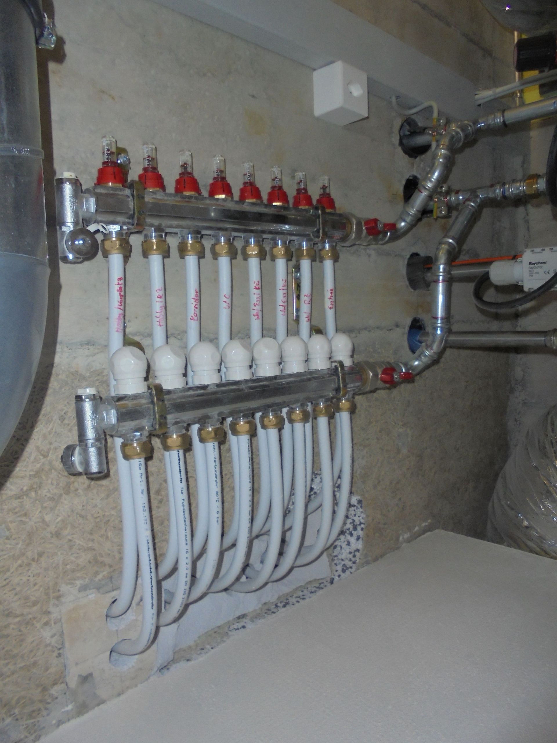 Bodenheizungsverteiler - F. Tonet GmbH