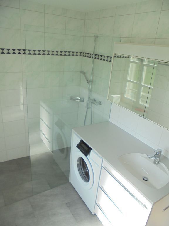 Spezial-Badmobelmit Waschmaschine - F. Tonet GmbH