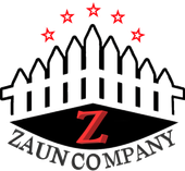 Logo: Schwarzer Zaun, rote Sterne, schwarze Raute, rotes „Z“, Text „Zaun Company“.