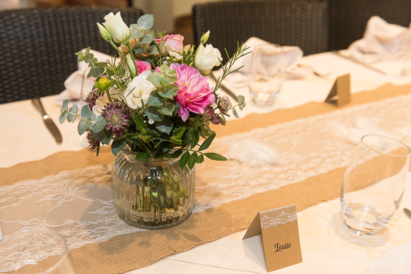 Décoration florale de salle de réception