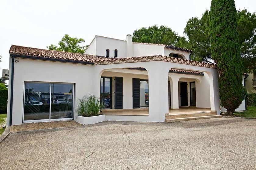 Maison neuve traditionnelle