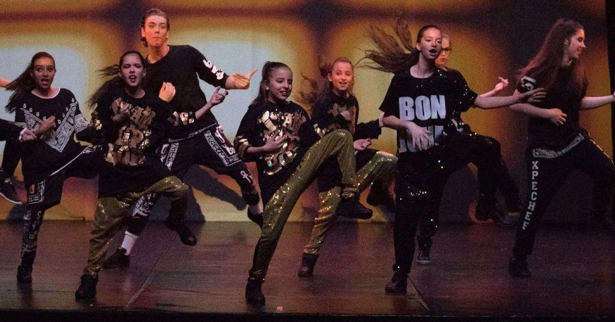 Hip-hop sul palco del Teatro di Locarno, scuola danza Moving Factory