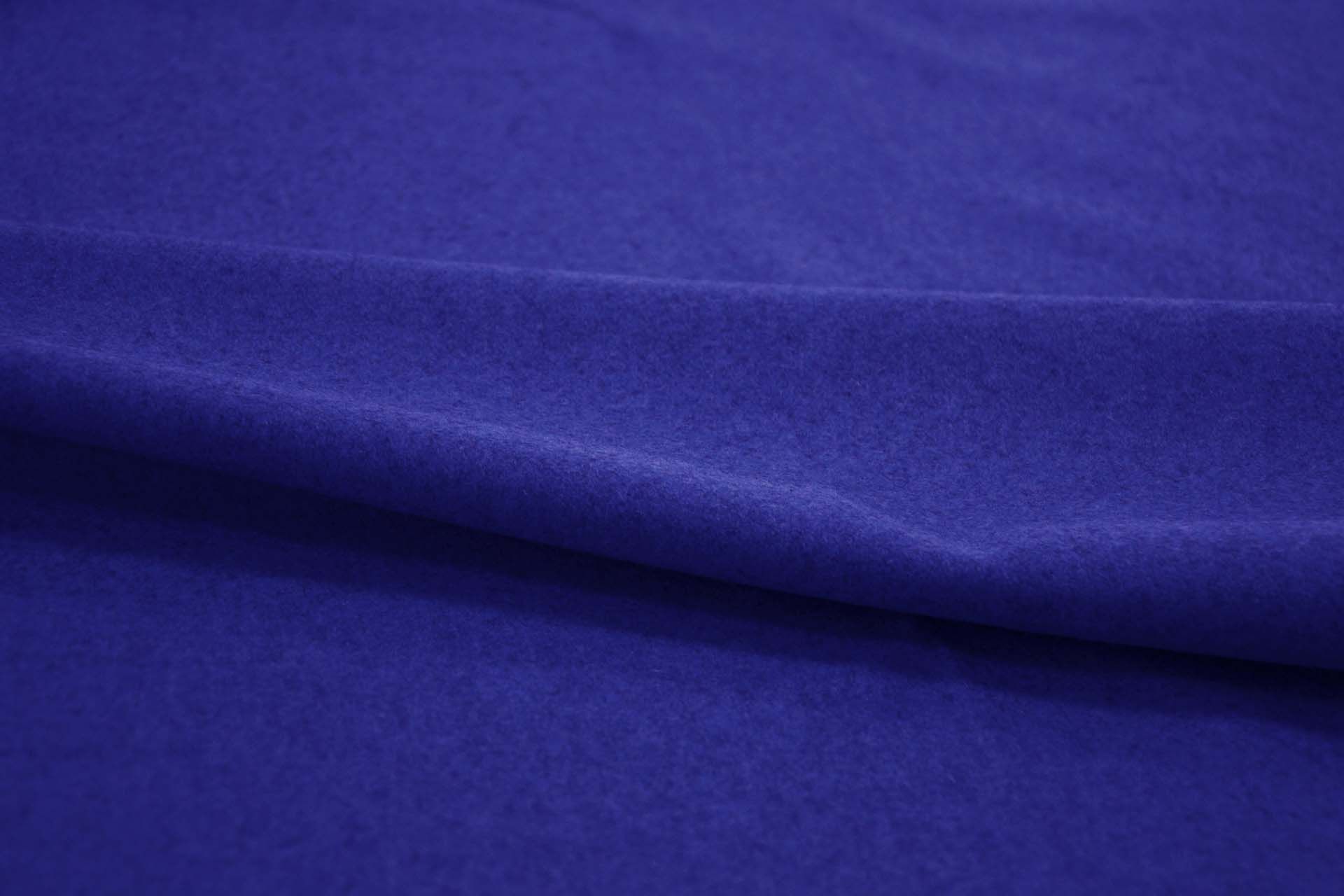 Tissu bleu foncé