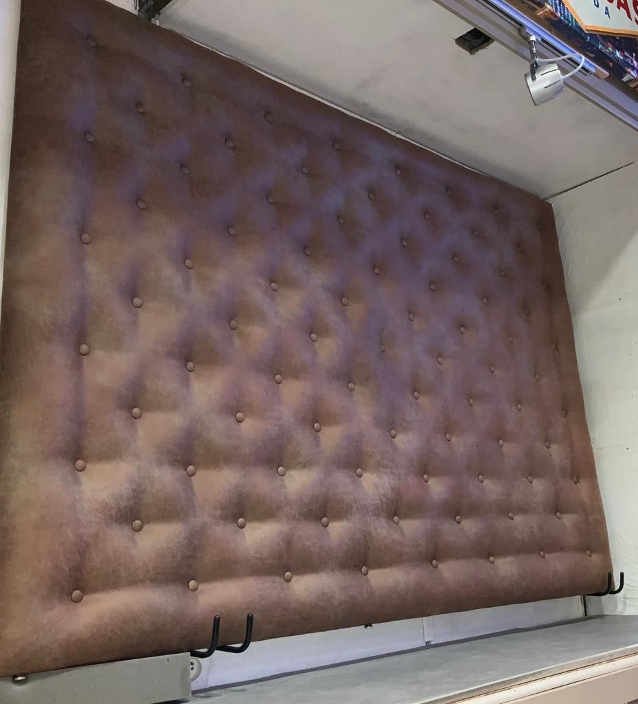 Tête de lit capitonnée marron