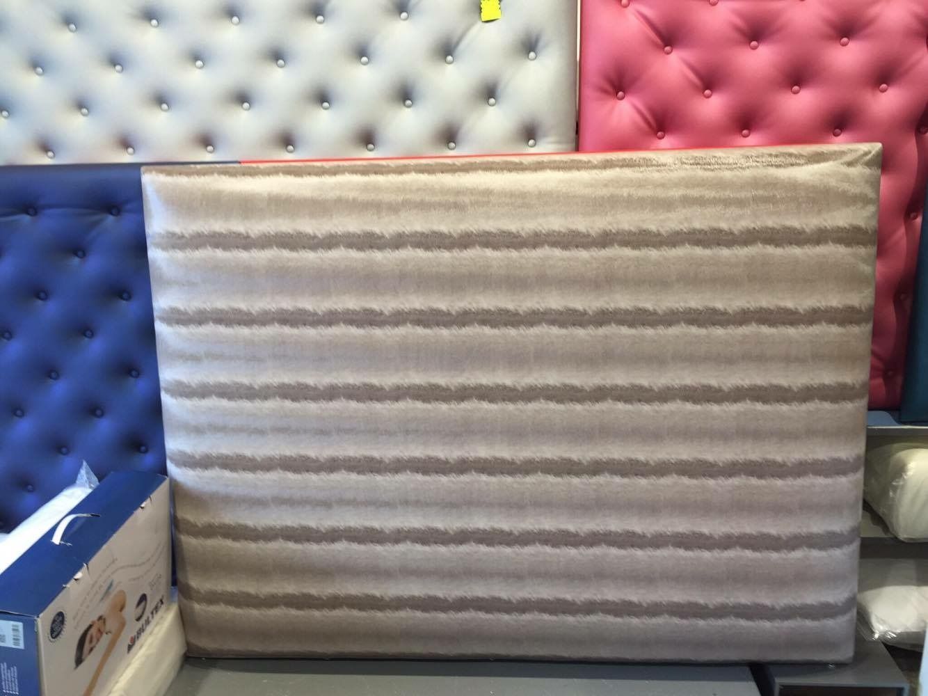 Tête de lit avec tissu à rayure