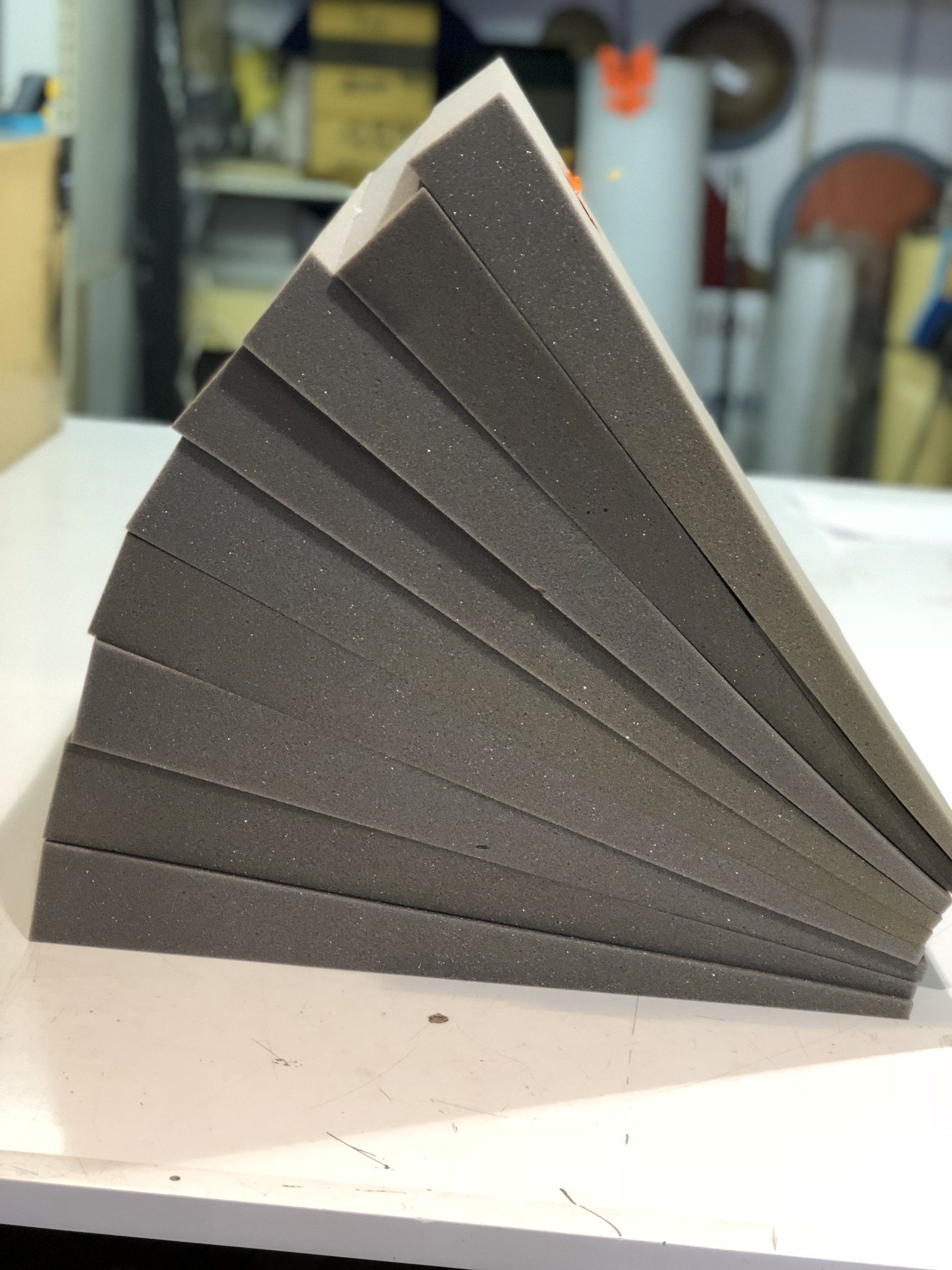 Plaques de mousse grise