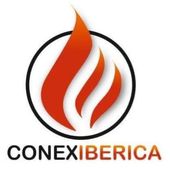 Logotipo para Conexiberica, que presenta un diseño de llama en un círculo negro, con el nombre debajo.