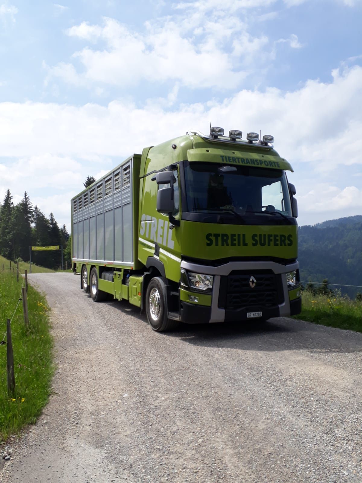 landwirtschaftliche Transporte - Streil Transporte AG - Sufers