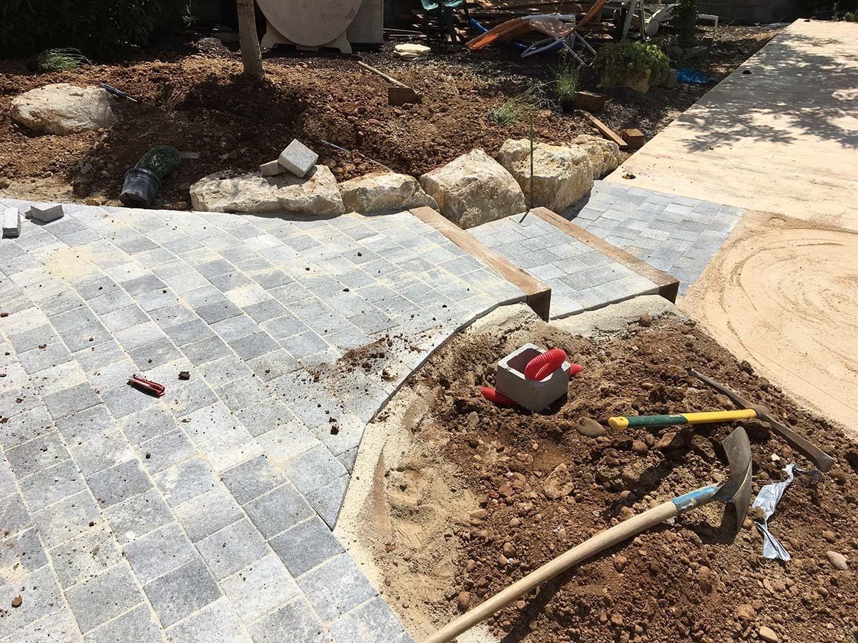 Construction d'allée de jardin