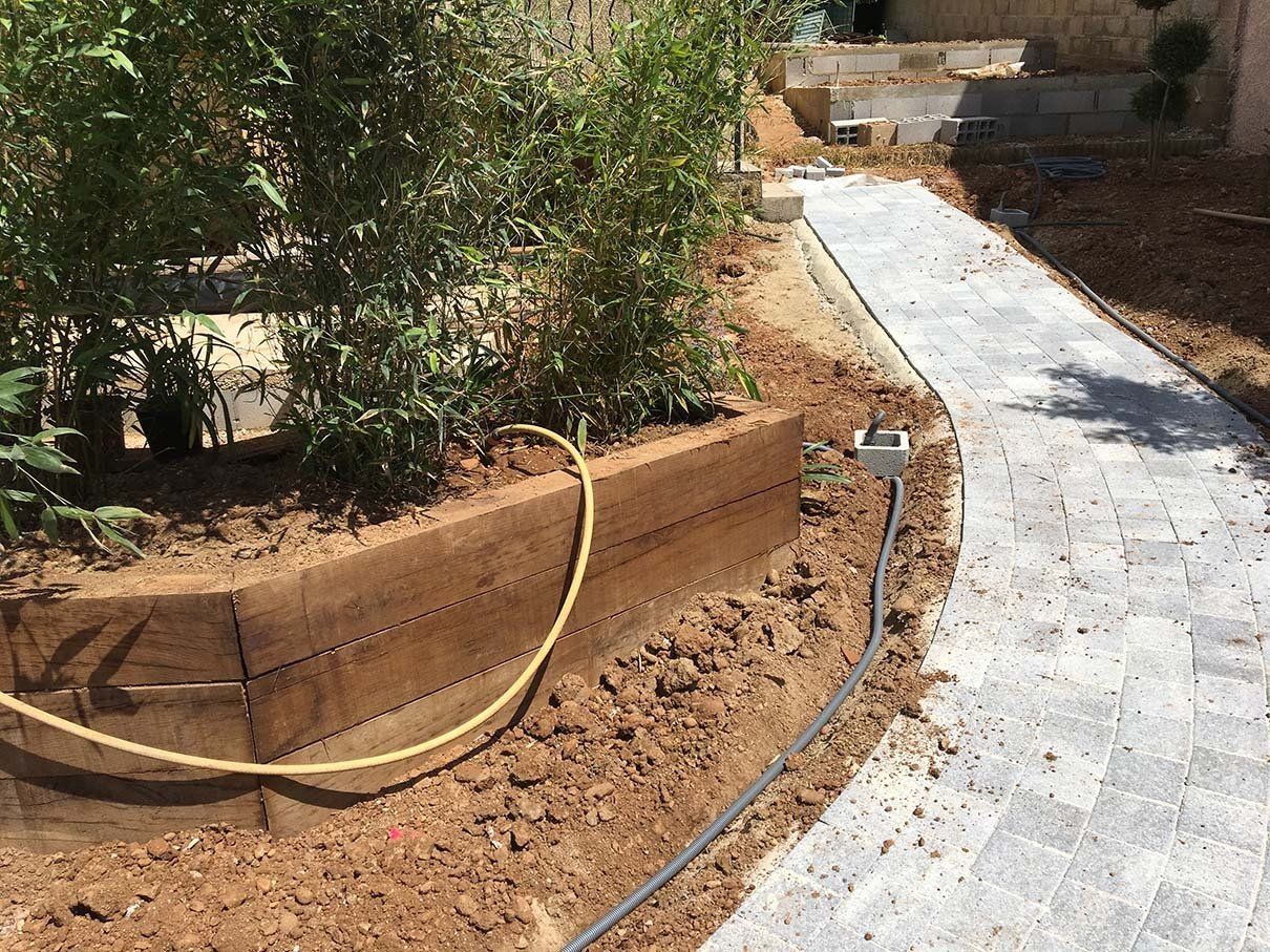 Construction d'allée de jardin