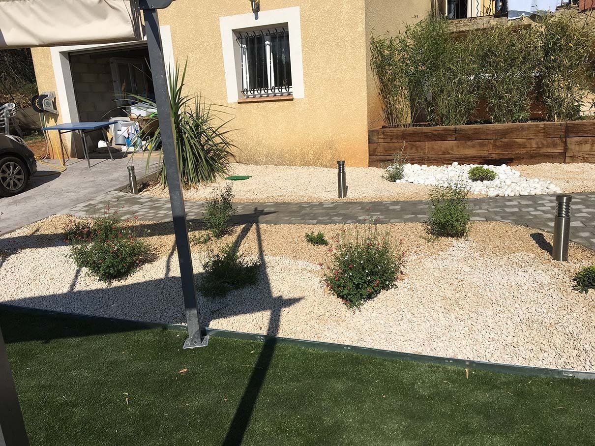 Allée de jardin terminée