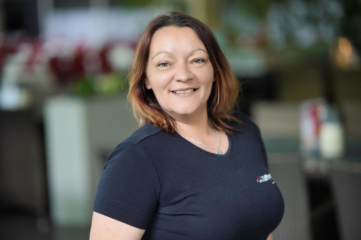 Housekeeping Sarah-Jane Nowak